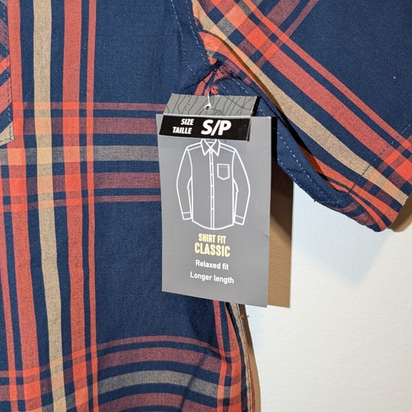 Men's Shirt - Picture 2 of 3